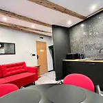 Apartment Katowicka 38 *
