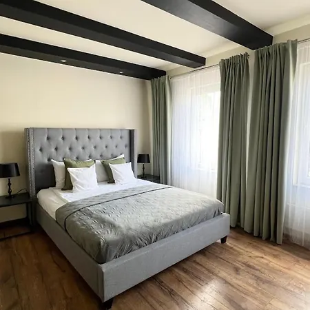 Apartment Katowicka 38 *